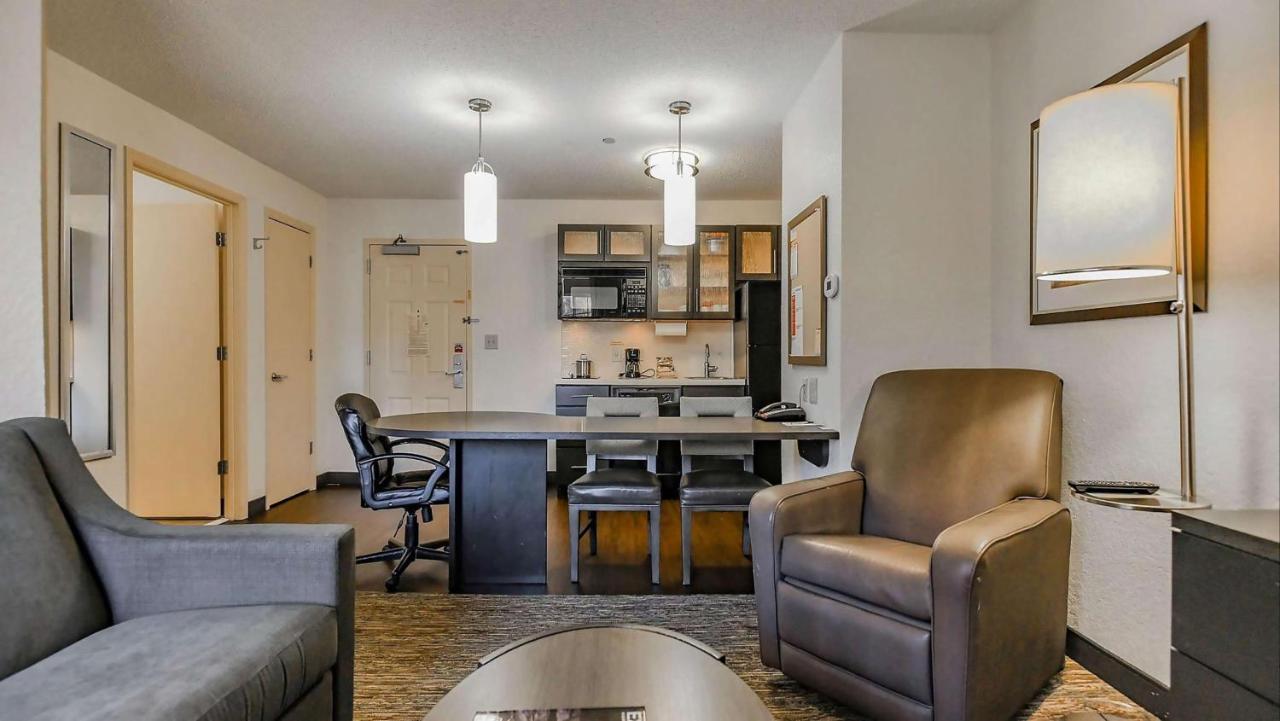 Sonesta Simply Suites Denver West Federal Center Lakewood Extérieur photo
